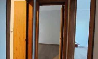 Imagem 4: Apartamento para venda tem 72 metros quadrados com 2 quartos em Navegantes - Porto Alegre