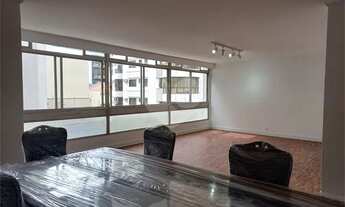 Imagem 3: Apartamento reformado para locação com 210 m²