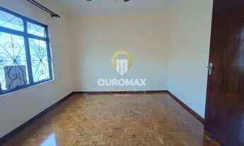 Imagem 6: Casa com 3 dormitórios para alugar, por R$ 1.900/mês - Jardim Matilde - Ourinhos/SP