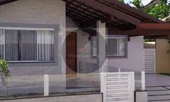 Imagem 1: Casa de condomínio para venda tem 200 metros quadrados com 3 quartos