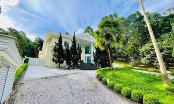 Imagem 2: Maravilhosa mansão com 2.400 metros de terreno e 1.280 de área construída, 5 suites no Ta