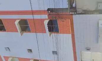 Imagem 2: Apartamento com 2 quartos mais dependência