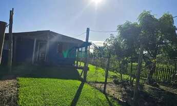 Imagem 3: Velleda oferece magnífico sítio de 4500m² com casa, açude, galpão amplo em Águas Claras