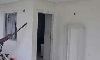 Imagem 3: Vendo casa de 2/4, em Condomínio na Airton Senna