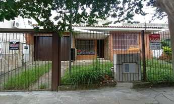 Imagem: Casa com 03 dormitórios e 02 banheiros