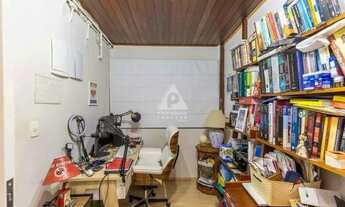 Imagem 6: 5 quartos sendo 2 suites, piscina, area gourmet, vaga, reformado