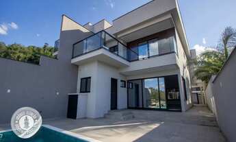 Imagem 7: VENDA - Sobrado com 3 Suítes e com piscina no bairro Velha em Blumenau!