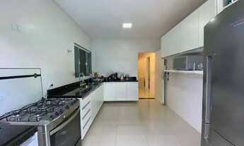 Imagem 4: Casa à venda no B. Santa fé - 4 quartos c/ piscina e Energia Fotovoltaíca