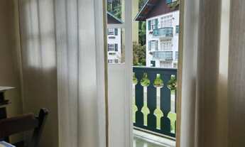 Imagem: Apartamento de 2 quartos com varanda em