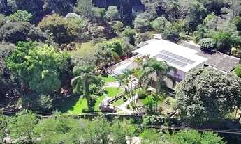 Imagem 2: Chácara perfeita para curtir e fazer dinheiro! São 14 mil metros de terreno, 2 casas, além