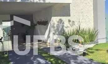 Imagem 2: Terras Alpha 1 - Casa Condomínio - 3 suítes, 4 Vagas - 180m² - Goiania GO