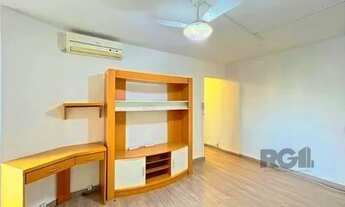 Imagem 5: Apartamento em Porto Alegre, no bairro Cristal, com 2 dormitório(s), 1 vaga por