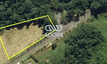 Imagem: Lote de Esquina à Venda no Condomínio