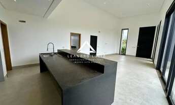 Imagem 7: Casa em Condomínio para Venda em Senador Canedo, Jardins Capri, 3 dormitórios, 3 suítes, 4