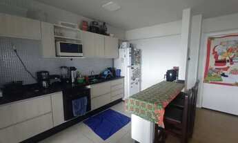 Imagem 5: Vista Privilegiada e Conforto: 3 Quartos (1 Suíte) no Centro - Último Andar