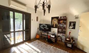 Imagem 6: Casa Sobrado / Casa com pátio / 3 Dormitórios / 4 Vagas / Jardim Itu / Porto Alegre / RS