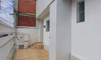 Imagem 3: Imóvel para aluguel possui 300 metros quadrados com 6 quartos em Centro - Botucatu - SP