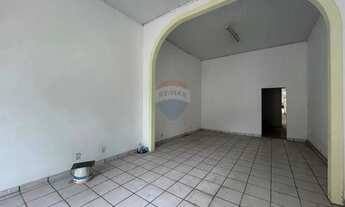 Imagem 3: Imóvel Amplo com 435,6 m² de Terreno na Cidade Velha!