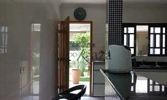 Imagem 3: Casa Sobrado - Jacareí - Villa Branca - 3 Dormitórios - 250m²