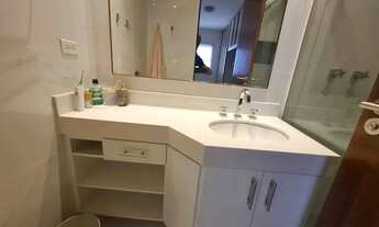 Imagem 7: Apartamento de 2 quartos com suíte , sol da manhã, andar alto, em um dos melhores pontos d