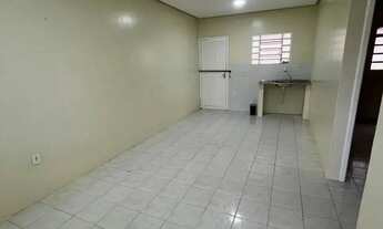 Imagem 4: Alugo ap 2 quartos/ flores/px Nilton Lins