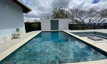 Imagem 4: Casa impecável e uma vista indescritível! Living projetado com fogo de chão, lazer complet