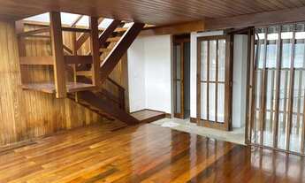 Imagem 3: Apartamento triplex no Ingá com 3 quartos