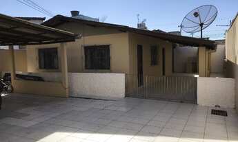 Imagem: Casa de Alvenaria com 3 quartos - bairro