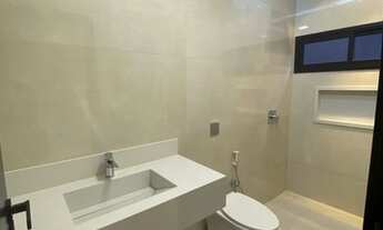 Imagem 5: Casa de condomínio para venda tem 180 metros quadrados com 4 quartos