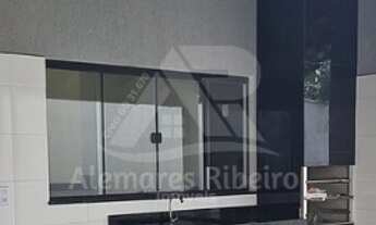 Imagem 4: Casa para venda. Sozinha no lote com 3 quartos no Residencial Kátia - Goiânia - GO