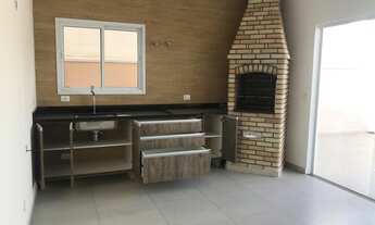 Imagem 4: Sobrado com 4 dormitorios sendo 4 suites , sala com pé direito duplo . piscina