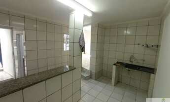 Imagem 2: 3 cômodos para locação na Estrada do Alvarenga