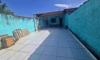 Imagem: Casa espaçosa com quintal /C