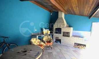 Imagem 3: CASA à venda com piscina e 3 quartos em Peruíbe, no bairro Estancia Sao Jose