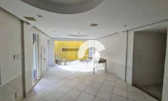 Imagem 5: Casa com 4 dormitórios para alugar, 243 m² por R$ 10.399,26/mês - Piratininga - Niterói/RJ