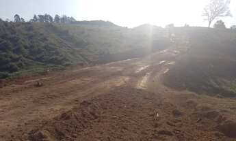 Imagem 2: Lote/Terreno para venda tem 1000 metros quadrados em Centro - Igaratá - SP