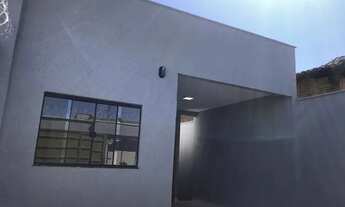 Imagem 2: Casa para Venda em Goiânia, Residencial Itaipu, 3 dormitórios, 1 suíte, 2 banheiros, 2 vag