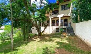 Imagem 3: Casa de condomínio sobrado para venda tem 300 metros quadrados com 5 quartos