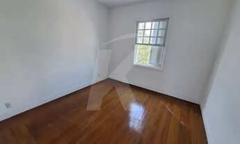 Imagem 4: Casa com 3 quartos, sala, cozinha, banheiro, área de serviço, quintal e garagem para 5 car