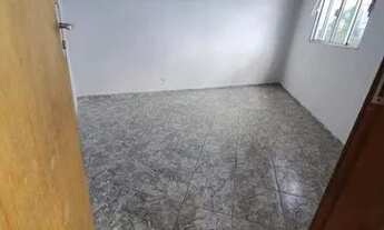 Imagem 5: Vendo 2 esquinas com casas e lojas