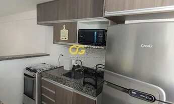 Imagem 2: Quarto e sala mobiliado. Piscina no prédio