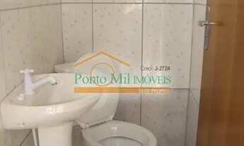 Imagem 4: CASA com 2 dormitórios para alugar com 160m² por R$ 2.400,00 no bairro Santa Felicidade