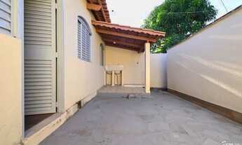 Imagem 3: Casa Residencial]