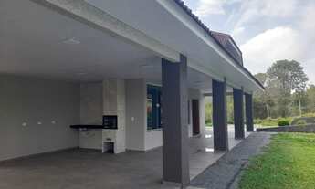 Imagem 5: Chácara com tanque e piscina