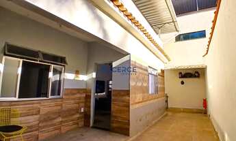 Imagem: Casa reformada à venda no bairro São Pedro