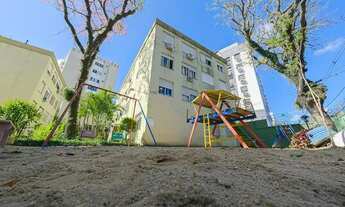 Imagem 3: Imóvel para aluguel com 56 metros quadrados com 2 quartos em Passo da Areia - Porto Alegre