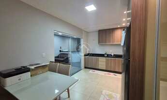 Imagem 5: CASA DE ESQUINA COM ENERGIA SOLAR