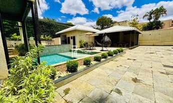 Imagem 2: Casa a Venda no Bairro Santa Amélia com 4 Quartos, sendo 3 Suítes, Piscina e Sauna