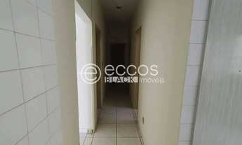 Imagem 7: Casa comercial para aluguel, 3 quartos, CENTRO - ARAGUARI/MG