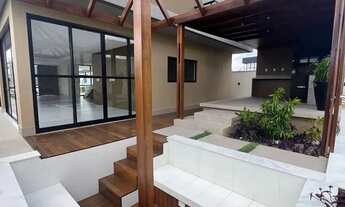 Imagem 4: Mansão Exclusiva no Alphaville - Luxo, Sofisticação e Privacidade Absoluta